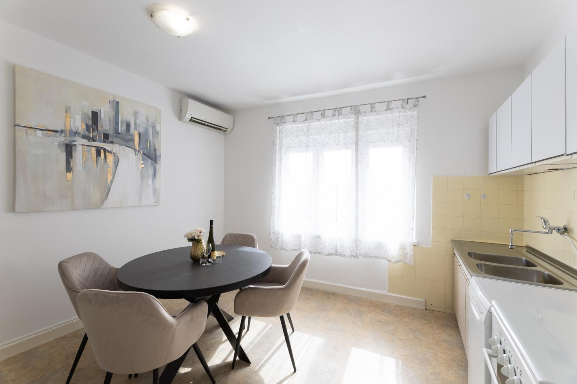 Apartment Central To Beach & Old Town Split Exterior foto